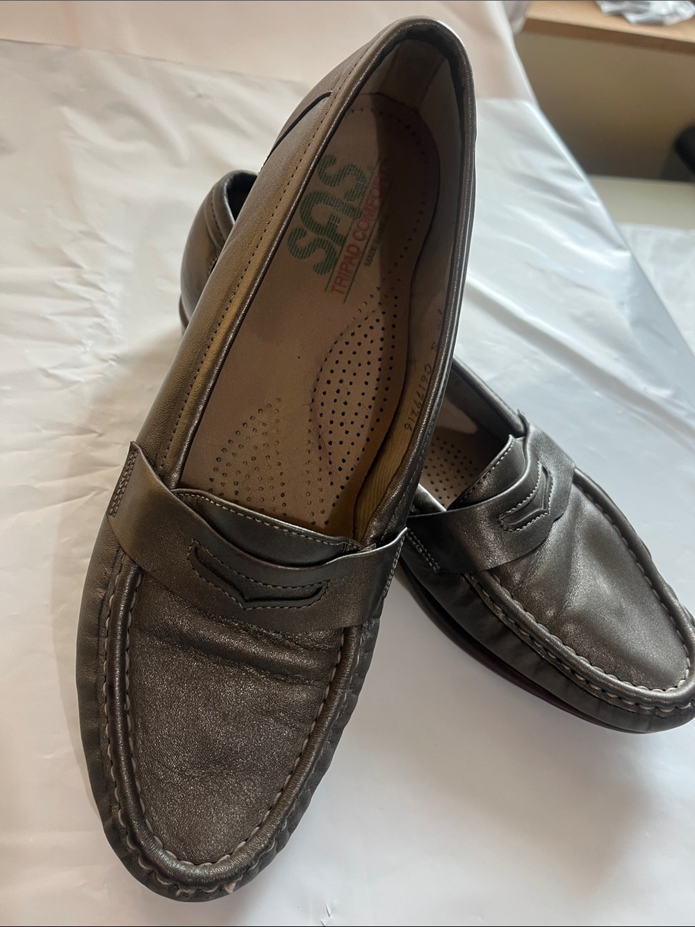 SAS Women’s Metallic Silver Penny Loafers